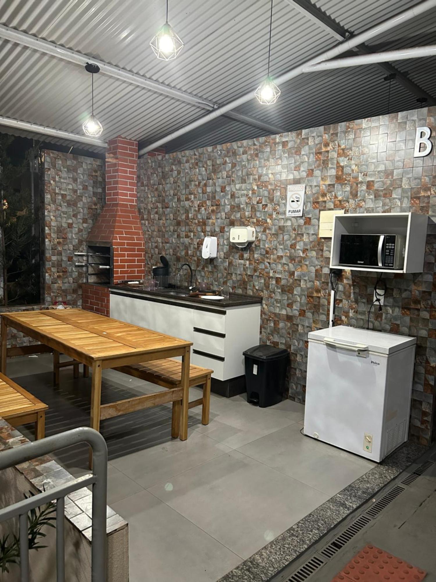 Ap Completo Vista Para Rua Arcond Wifi Piscina ロンドリーナ エクステリア 写真