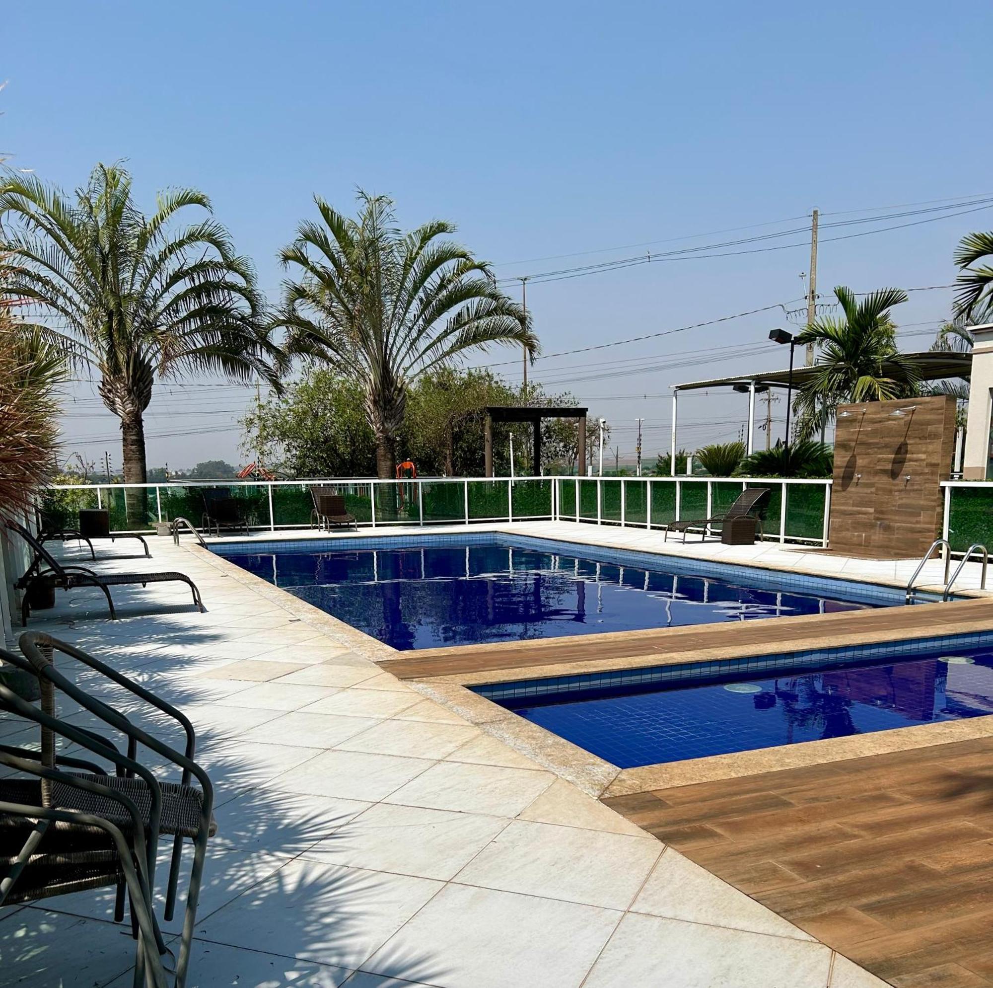 Ap Completo Vista Para Rua Arcond Wifi Piscina ロンドリーナ エクステリア 写真